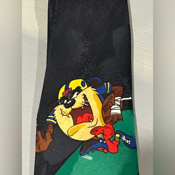 Vintage 1995 Vintage Looney Tunes Mania Taz Football Themed Men's Neck Tie - Picture 4 of 7